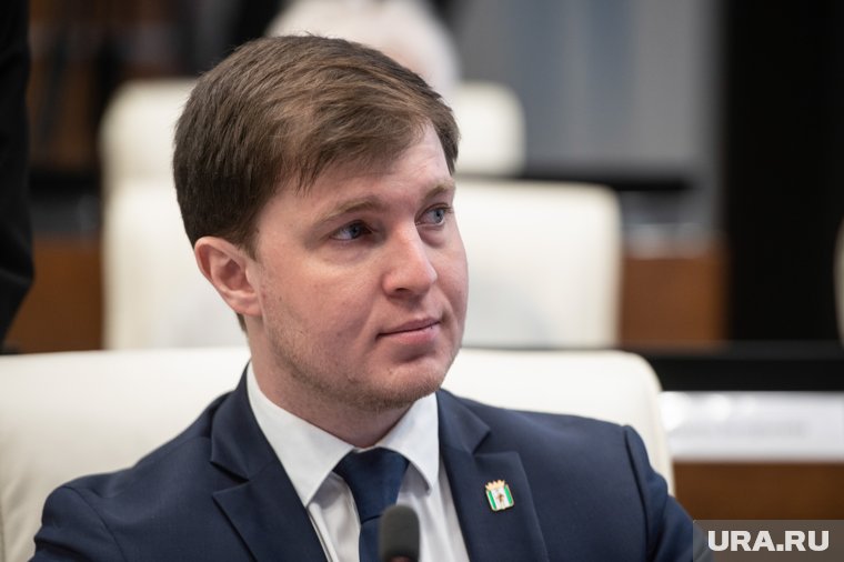 Михаилу Петрову принадлежит доля в ООО «Маркетинг»