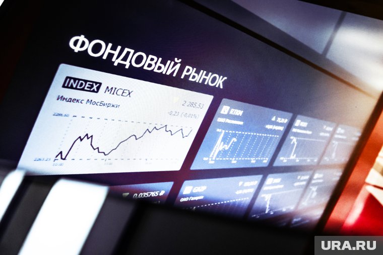 Если с инвестсчета не выводить средства в течение трех лет, то инвестор освобождается от налоговых платежей