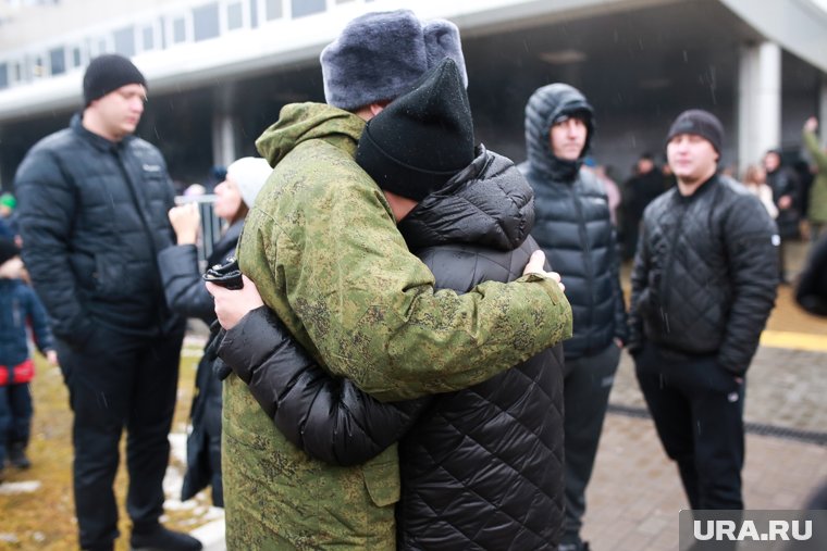 Жена мобилизованного пожаловалась на тяжелую жизнь в отсутствие мужа