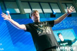 Дмитрий Губерниев повторит в Златоусте свой весенний успех с музыкальным выступлением на большом празднике