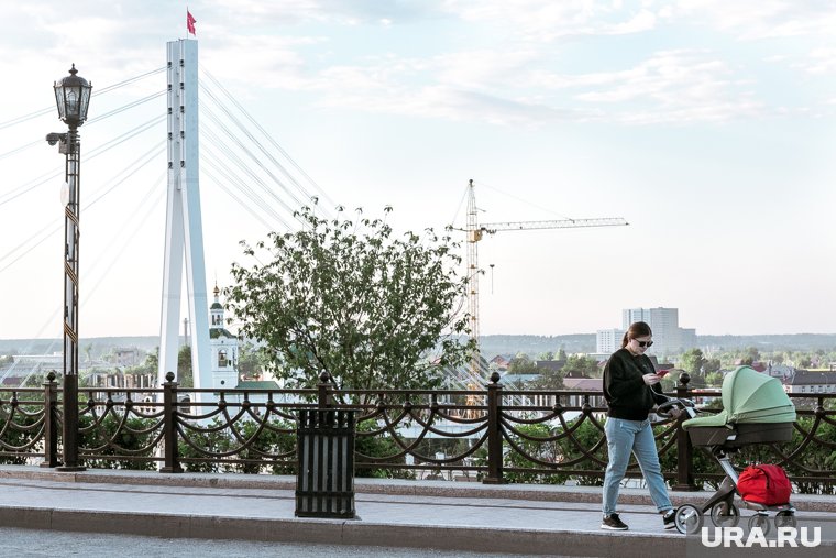 Один из мостов, по словам урбаниста, нужно возвести в самом центре города рядом с мостом Влюбленных