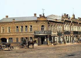 Счетоводы и извозчики: какие вакансии выбирали в Челябинске в начале XX века и сейчас. Фото