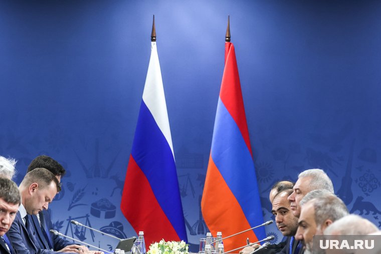 Армения не намерена переформатировать союзнические отношения с Россией