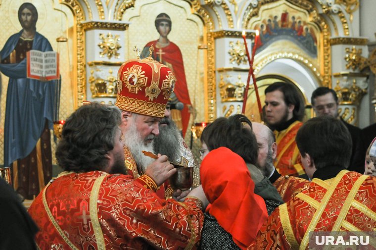 Перед причастием желательно исповедаться