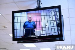 Руководитель треста уверяет, что, когда чиновница Чиркова просила у него деньги, он расценивал это как требование
