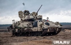 При отступлении из Курской области бойцы ВСУ оставили БМП Bradley