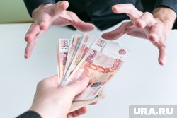 Начальник цеха нефтяной компании из ХМАО брал взятки с подрядчиков за сокрытие нарушений