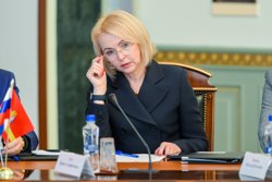 До назначения на должность врио главы НАО Ирина Гехт работала председателем правительства Запорожской области