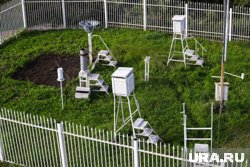 Это метеостанция в Екатеринбурге, оснащенная разными приборами