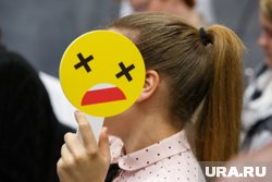 Горожане осудили женщину, танцевавшую на военном мемориале в Кургане