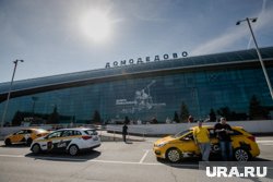В результате инцидента аэропорт вновь приостановил прием и отправку рейсов