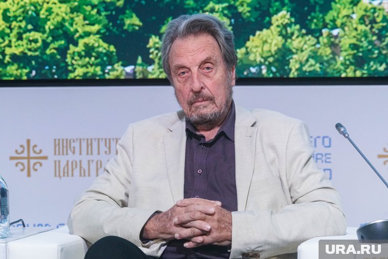 Эррол Маск заявил, что в европейских странах все меньше жителей хотят работать