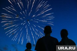 Салют в Петербурге запустят 9 мая в 22:00