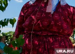Солдат ВСУ надел сарафан, чтобы скрыться от российских военных в Сумской области (архивное фото)