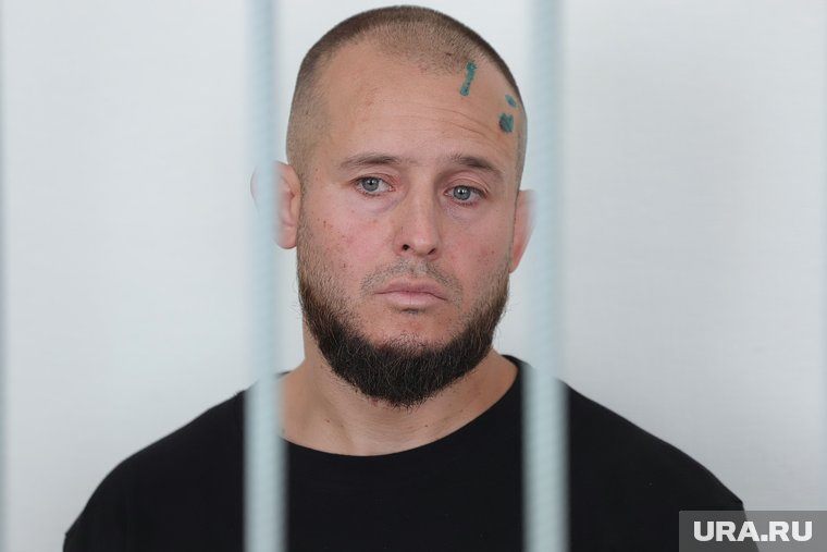 Хисамова обвиняют в даче взятки