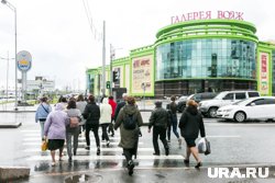 Трехэтажный дом расположен у ТЦ «Вояж» на Мориса Тореза