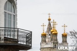 Главный мотив молитвы - обращение к Богу с просьбой милости, указано в материале