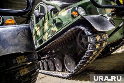 Для проведения спасательных работ к месту крушения будет доставлена гусеничная техника (архивное фото)