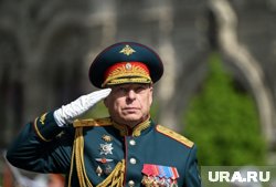 Салюков несколько лет командовал Парадом Победы на Красной площади