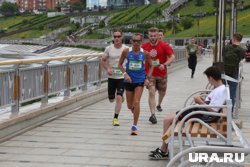 Спортсмены пробежали дистанцию более 10 километров