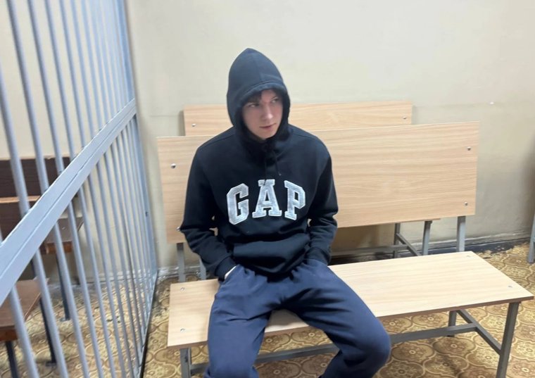 Молодой человек вину признал в полном объеме
