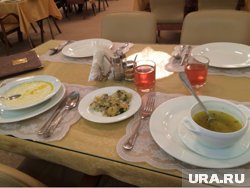 Опубликован новый список самых дешевых блюд в столовой Госдумы (архивное фото)