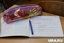 Родители заявляют, что педагог якобы не способствует исправлению оценок
