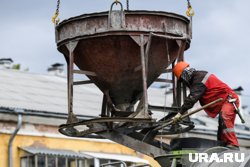Завод работает в ежедневном режиме