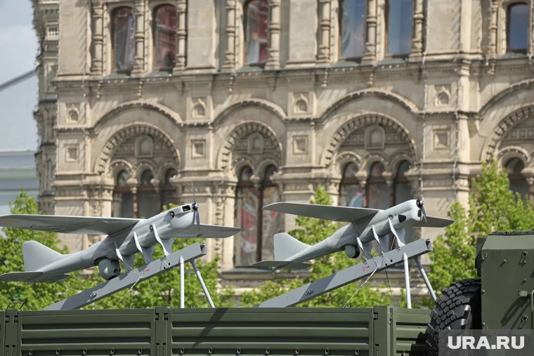 Беспилотники и кибератаки принципиально изменили боевые действия, говорят эксперты