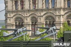 Беспилотники и кибератаки принципиально изменили боевые действия, говорят эксперты