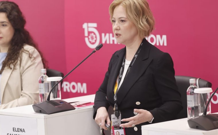 Стенд ЕВРАЗа разместился в первом павильоне