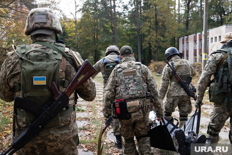 Семьи погибших военных вынуждены сталкиваться с высокими расходами на похороны