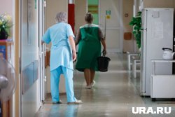 Мать двоих детей схватила оппонентку за волосы. Она нанесла ей несколько ударов по голове и выдергивала волосы