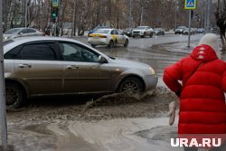 Тюменские улицы утопают в воде и грязи 