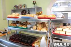 Из ассортимента школьного буфета предложили убрать булочки, пиццу и другие вредные блюда