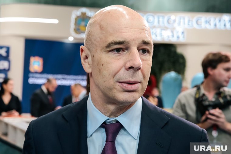 Министр финансов Антон Силуанов неспроста заговорил об излишних тратах на замену бордюров в Москве, уверен Евгений Надоршин