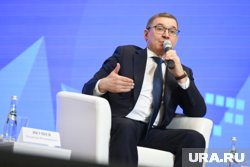 Владимир Якушев отметил, что с прошлого года в УрФО выросло количество предпринимателей
