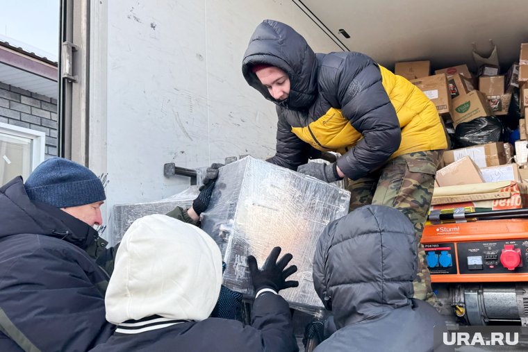  Машина с гуманитарной помощью отправили в день столетия Коми-пермяцкого округа 