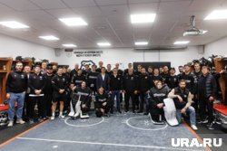 Алексей Текслер провел встречу с хоккеистами «Трактора» перед игровым новым сезоном