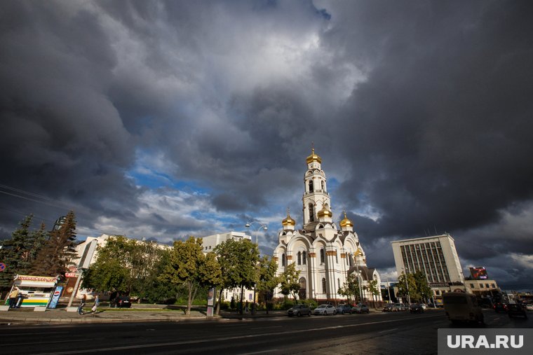 Свердловчан ждет переменная облачность и дожди