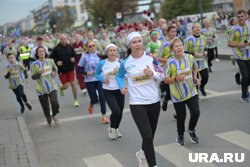 Участники традиционно бежали по центральным улицам Перми