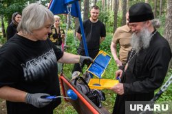 Митрополит Евгений поучаствовать в преображении территории монастыря