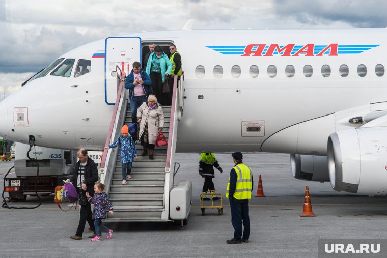 Сотрудники Новоуренгойской транспортной прокуратуры заинтересовались авиакомпанией «Ямал»