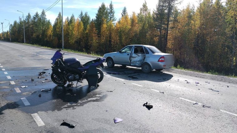 В ЯНАО произошло второе за день ДТП с мотоциклом