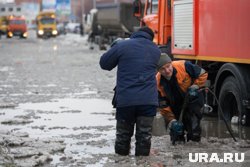 В «НОВОГОР-Прикамье» отмечают, что «ливневку» засоряют воды, которые текут из частного сектора 