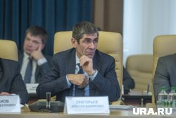 Родители выступают против назначения на пост директора человека с сомнительной репутацией
