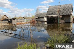 Жители Тарко-Сале самостоятельно справляются с последствиями паводка (архивное фото)