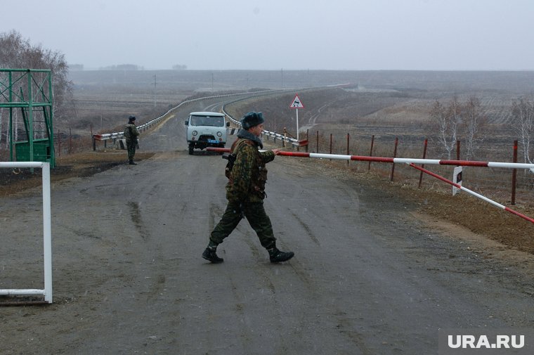 Польша в течение  трех дней установит на границе -с Белоруссией и Россией первые укрепления