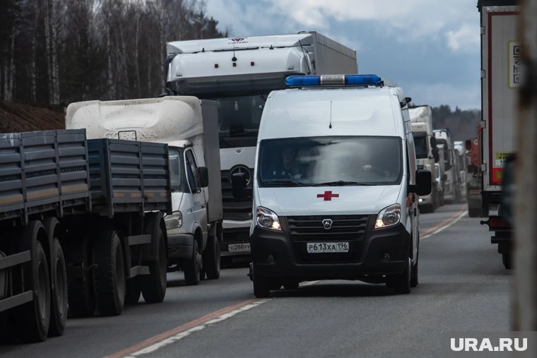 В первом случае пострадавшие получили травмы грудной клетки