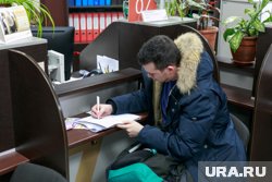 В образовательное учреждение нужно взять свой паспорт, свидетельство о рождении и СНИЛС ребенка 